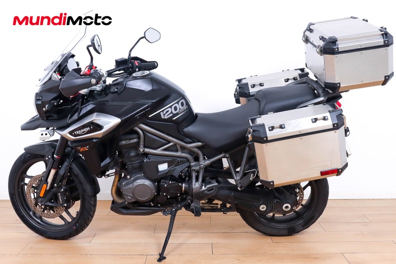 Motorbike image 5