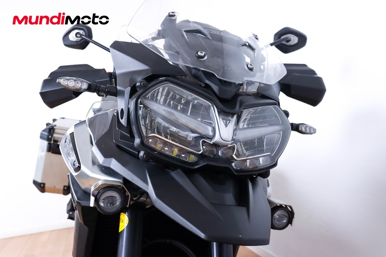 Motorbike image 4