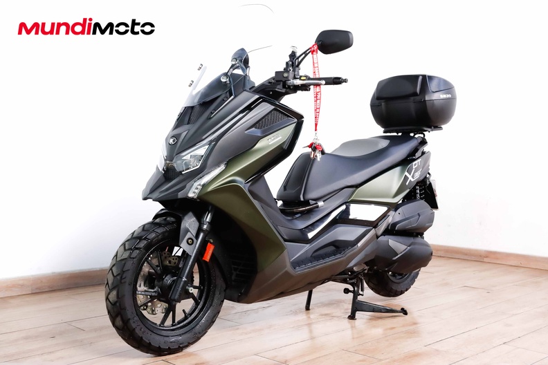 Motorbike image 7