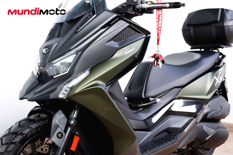 Motorbike image 8
