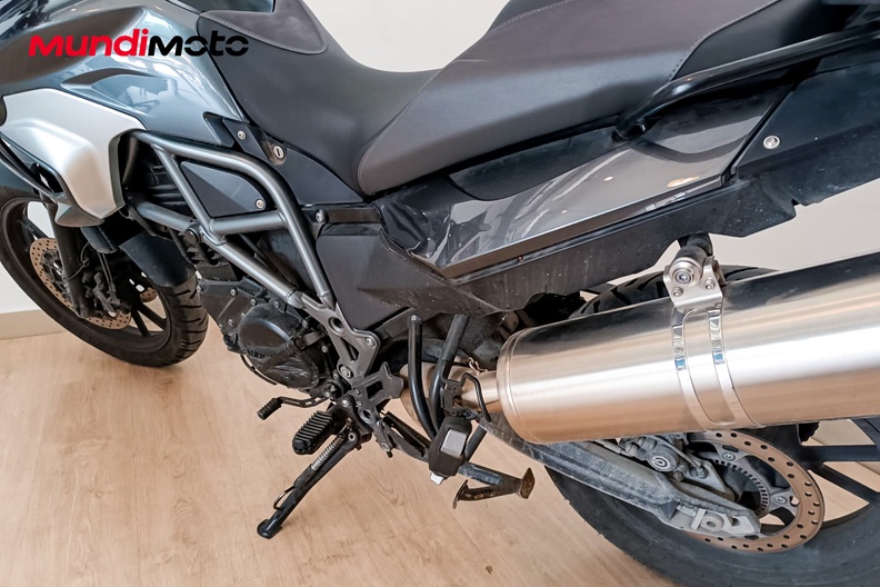 Motorbike image 8