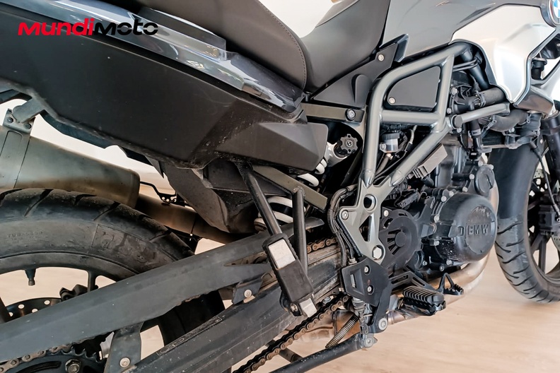 Motorbike image 3