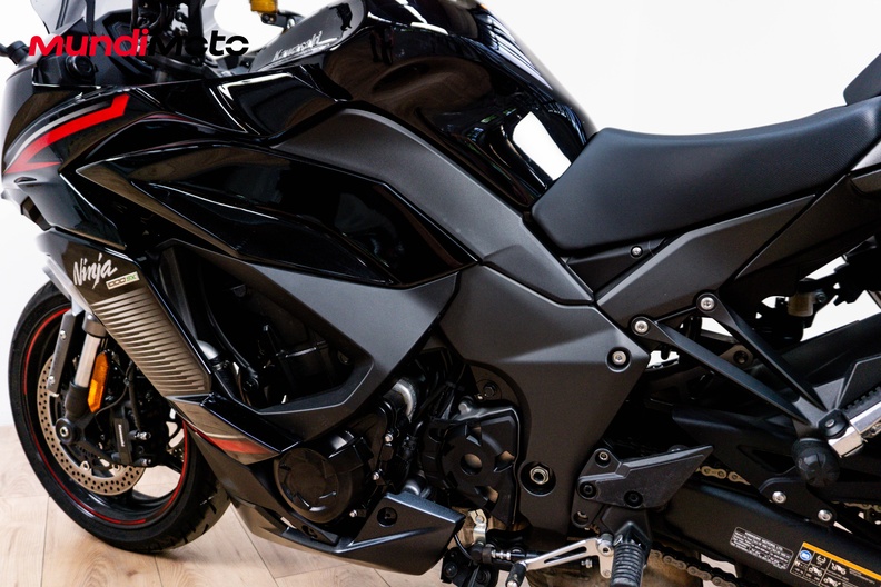 Motorbike image 8
