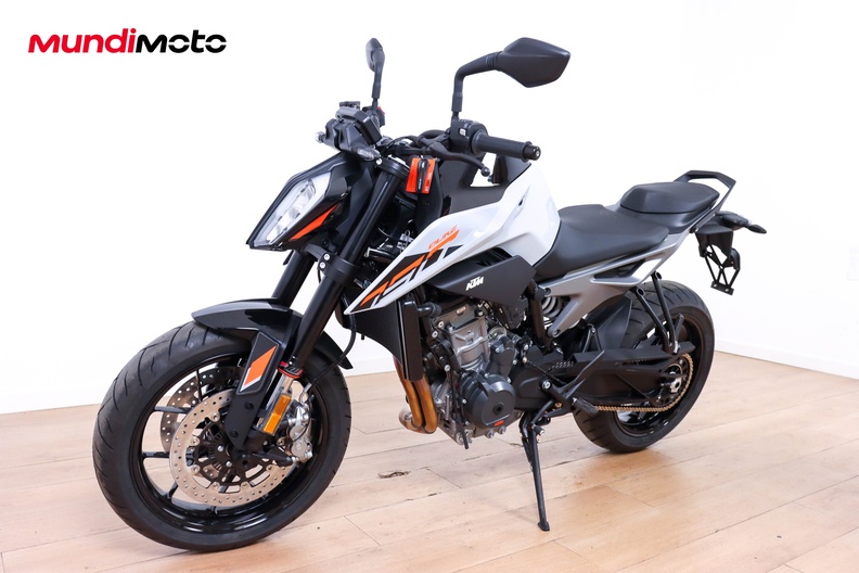 Motorbike image 6