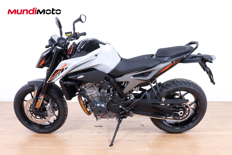 Motorbike image 5