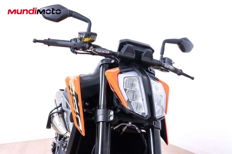 Motorbike image 4