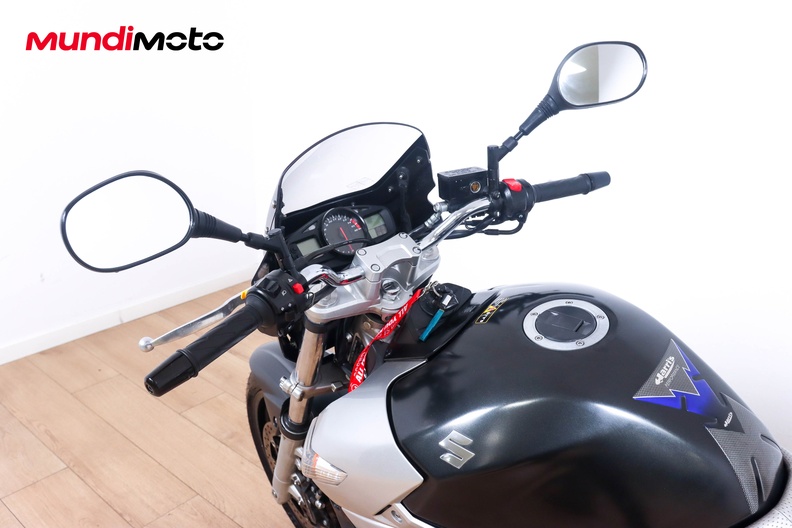 Motorbike image 10