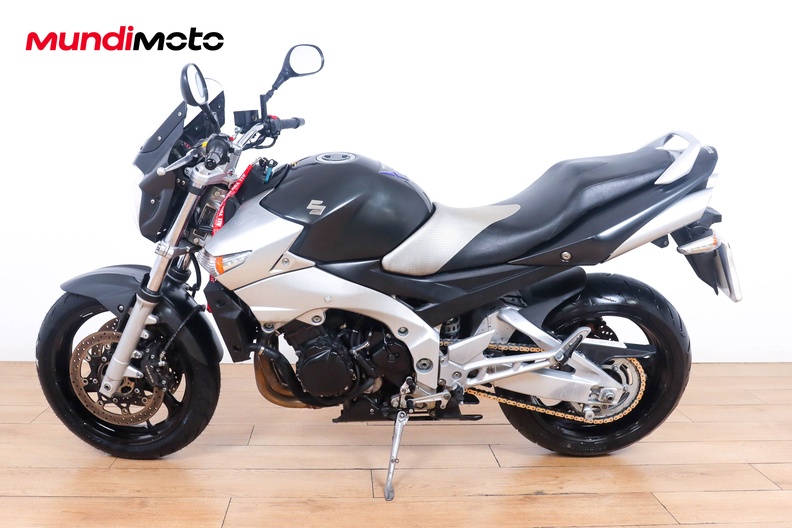 Motorbike image 5