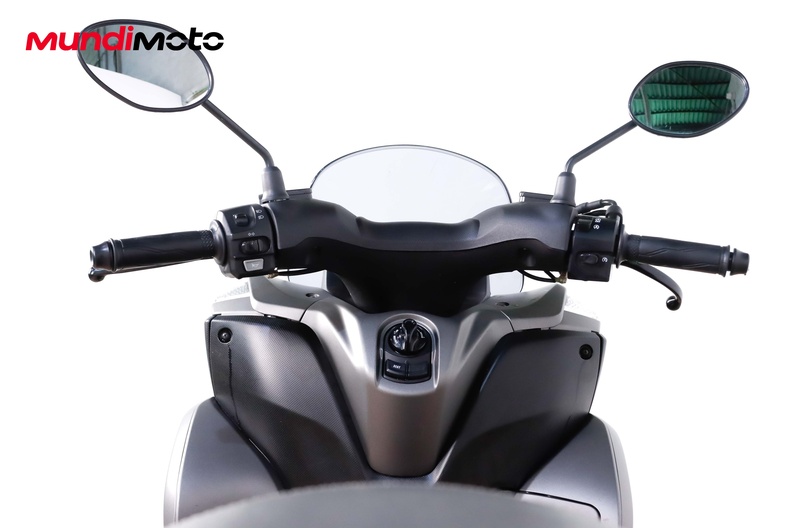 Motorbike image 10