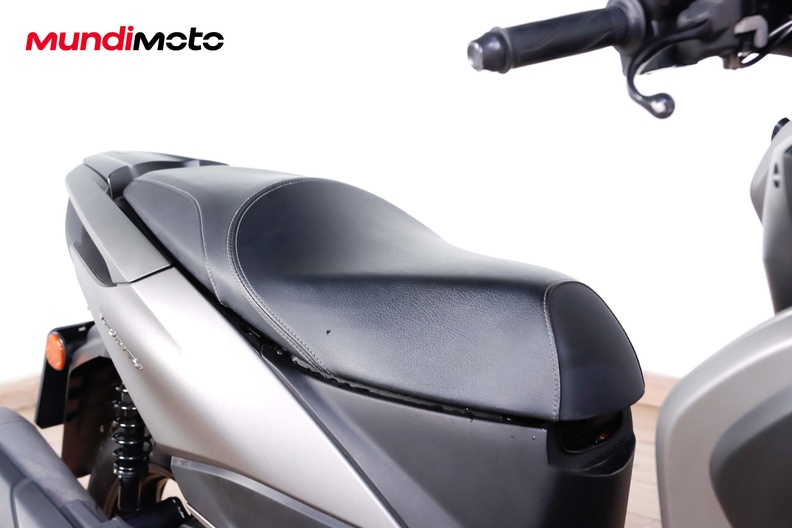 Motorbike image 13