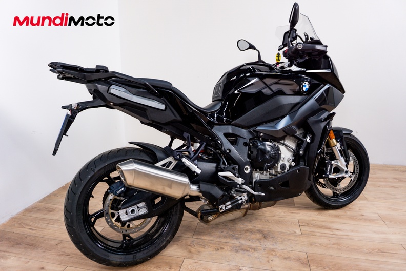 Motorbike image 3