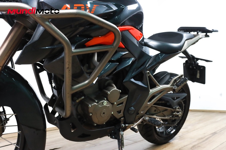 Motorbike image 9