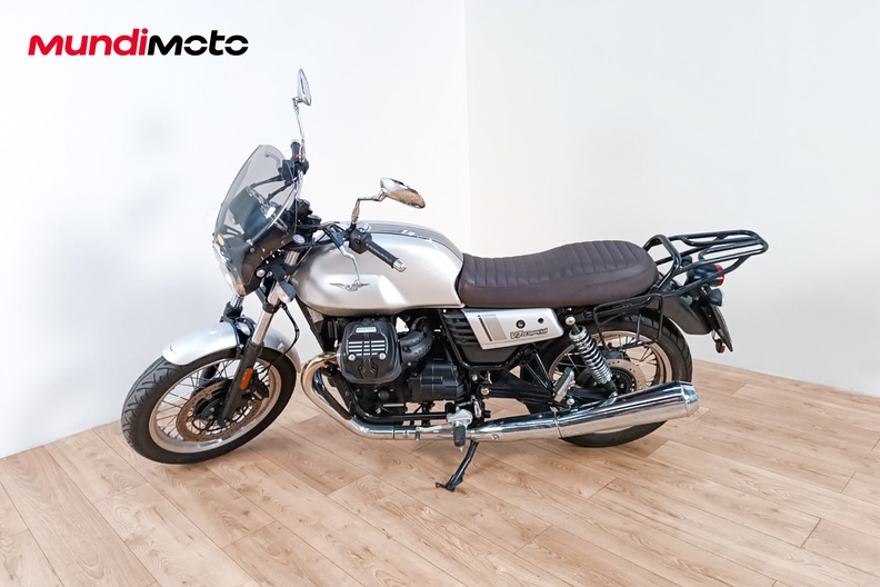 Motorbike image 5