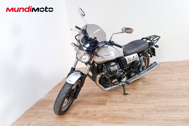 Motorbike image 6