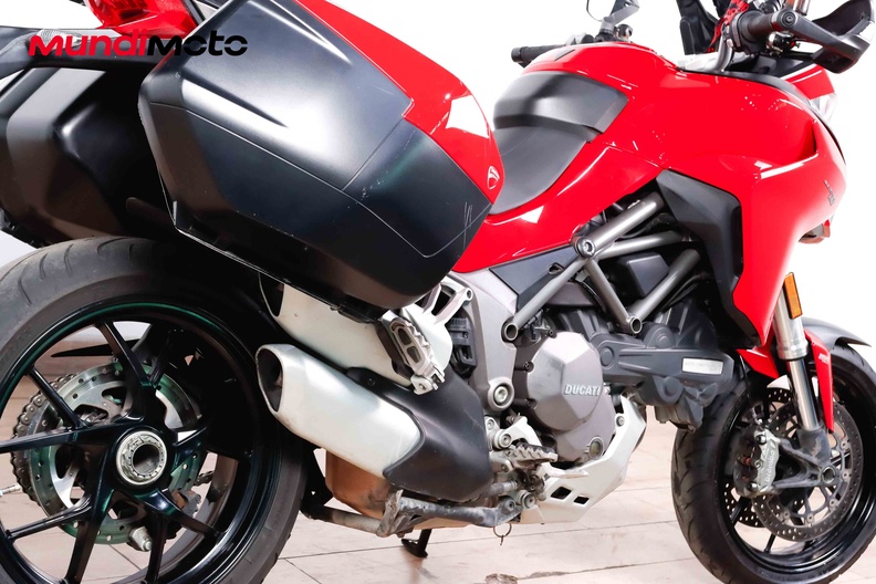 Motorbike image 3
