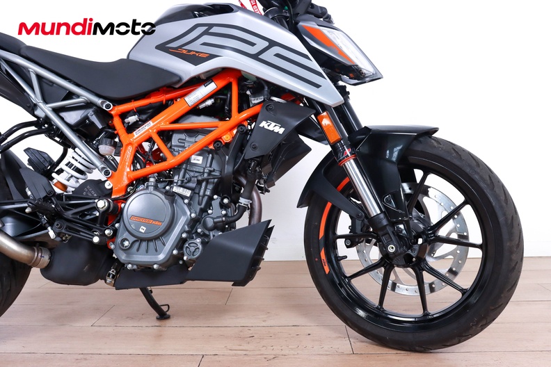 Motorbike image 12