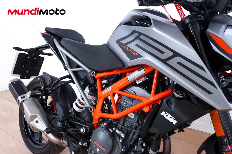 Motorbike image 13