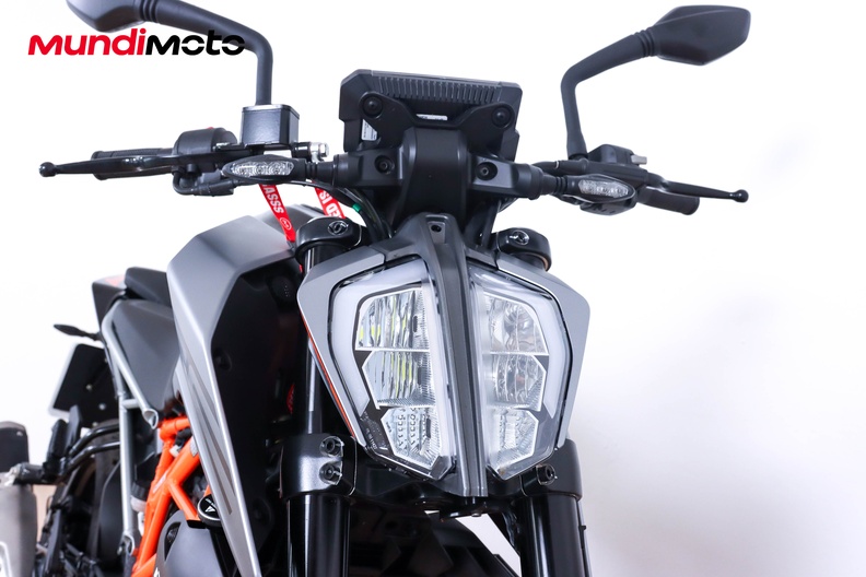 Motorbike image 4