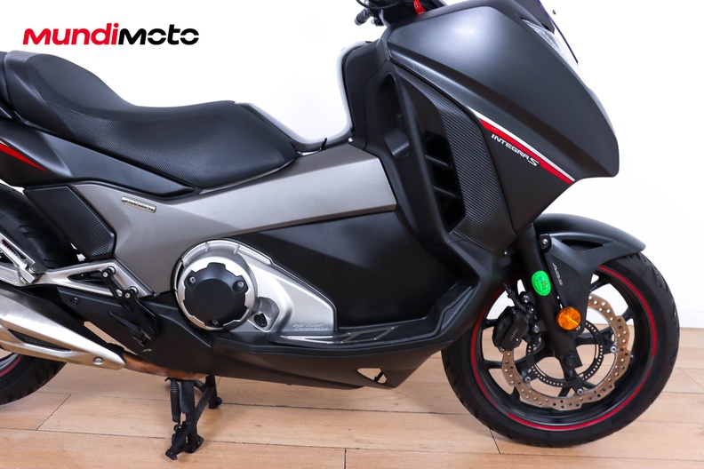 Motorbike image 13