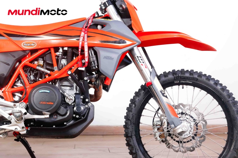 Motorbike image 12