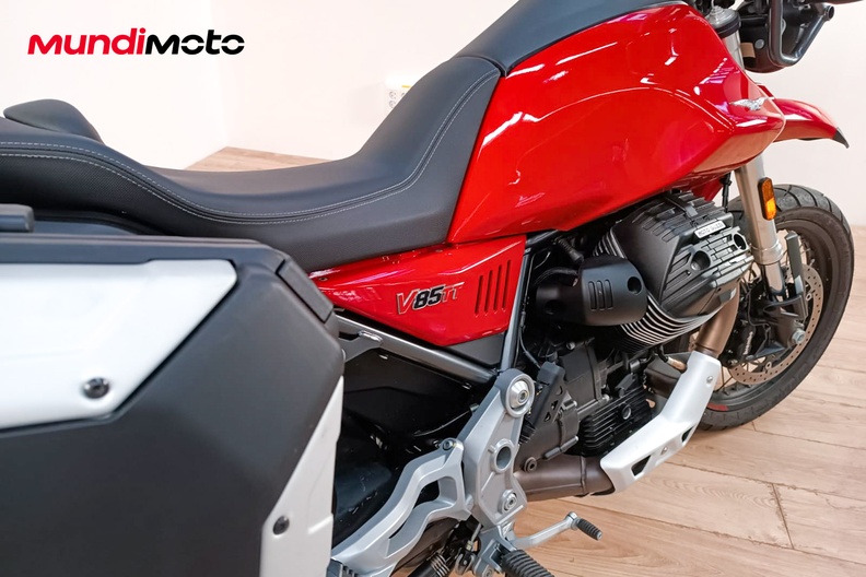 Motorbike image 3
