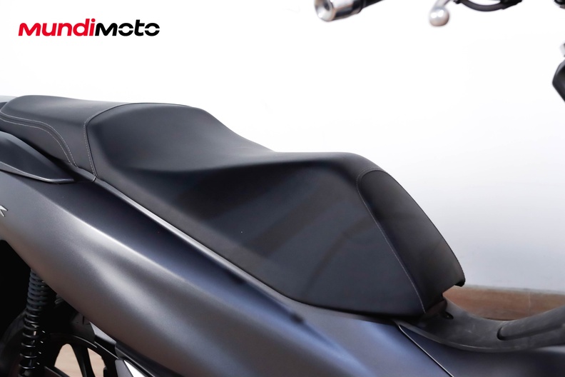 Motorbike image 13