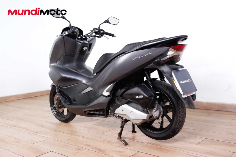 Motorbike image 6