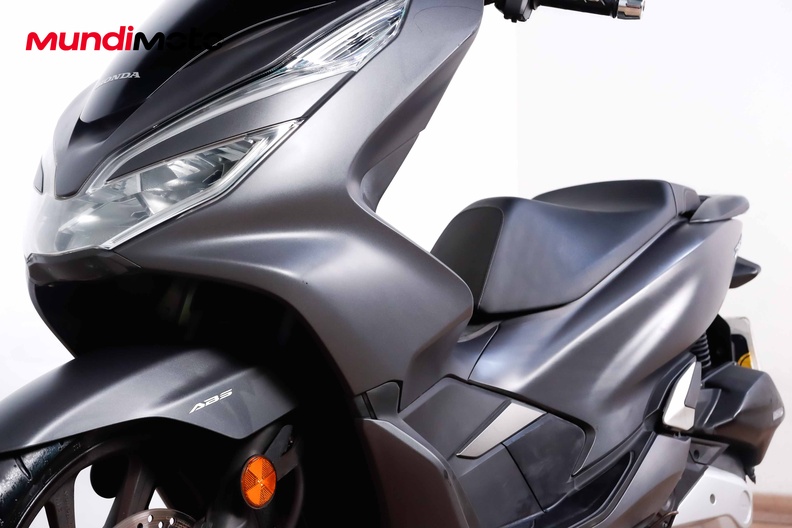 Motorbike image 8