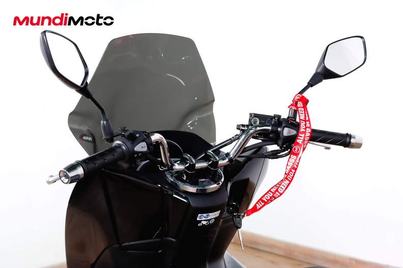 Motorbike image 10
