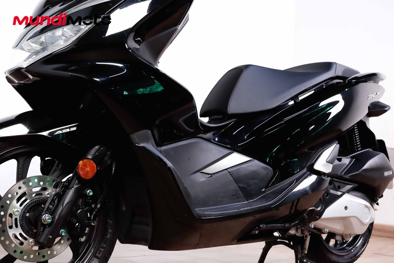 Motorbike image 8