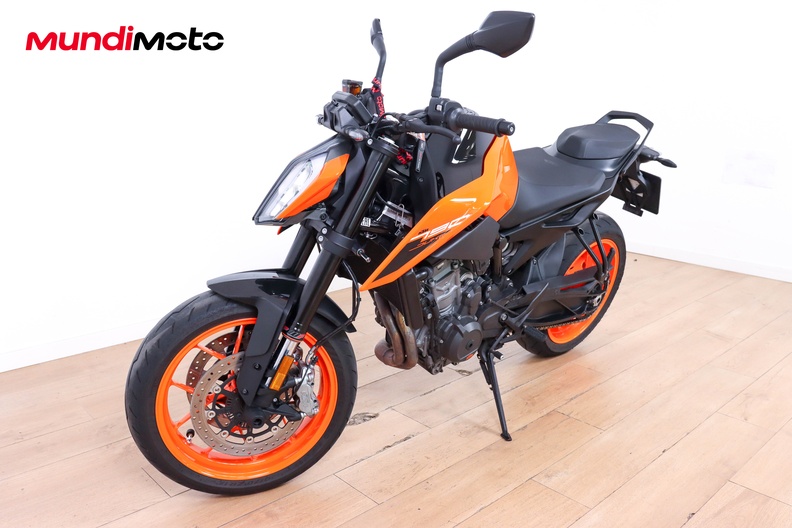 Motorbike image 6