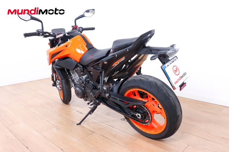 Motorbike image 7