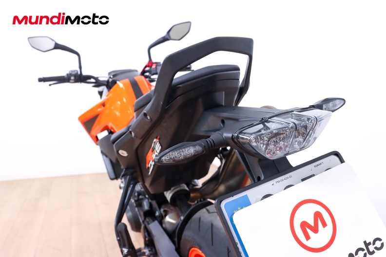 Motorbike image 8