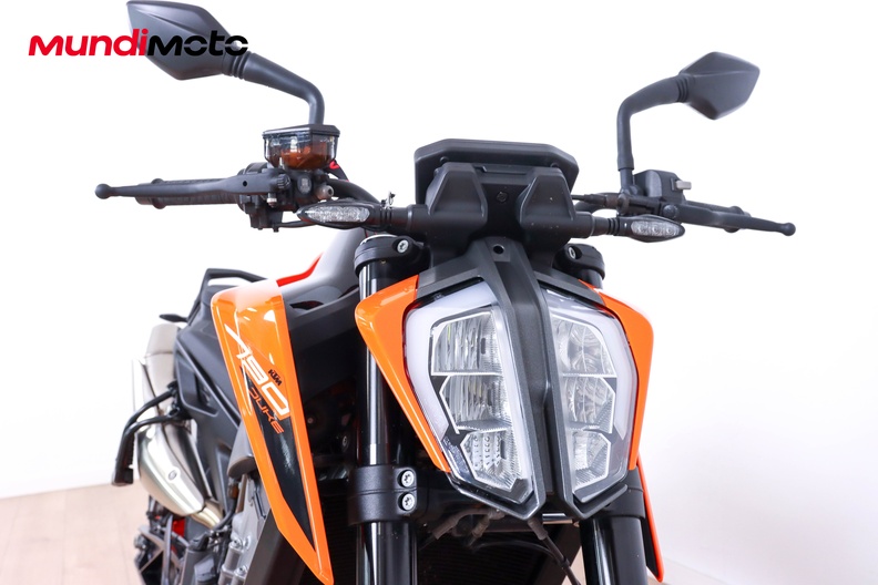 Motorbike image 4
