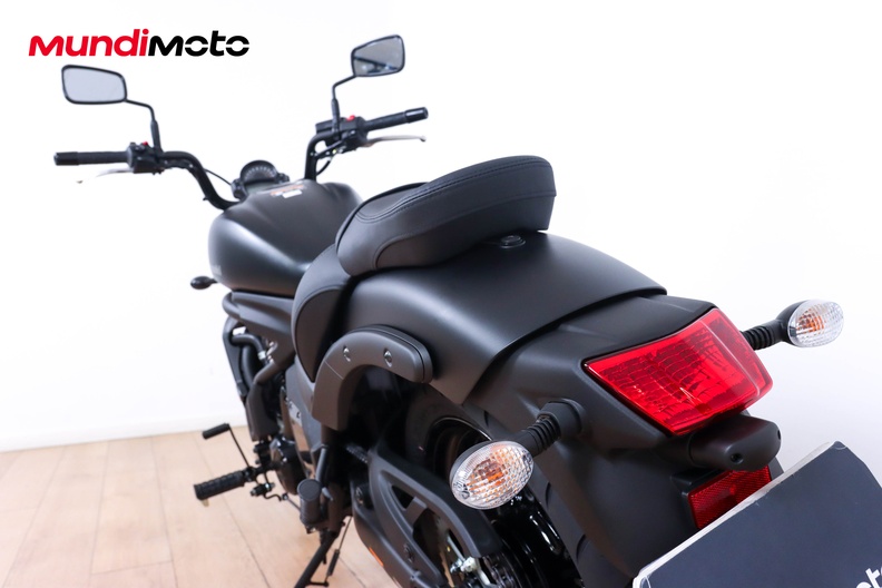 Motorbike image 9