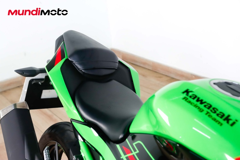 Motorbike image 13