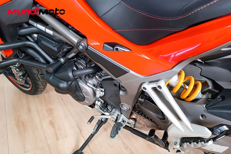 Motorbike image 8