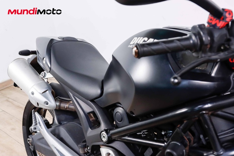 Motorbike image 13