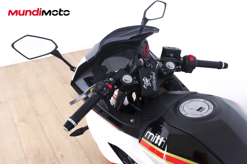 Motorbike image 10