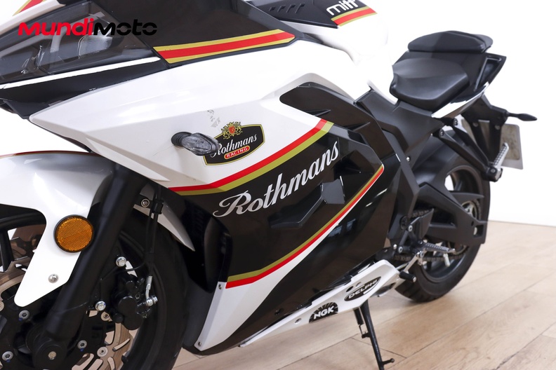 Motorbike image 8