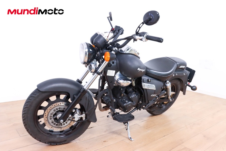 Motorbike image 6