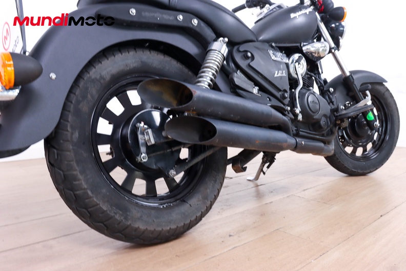Motorbike image 3