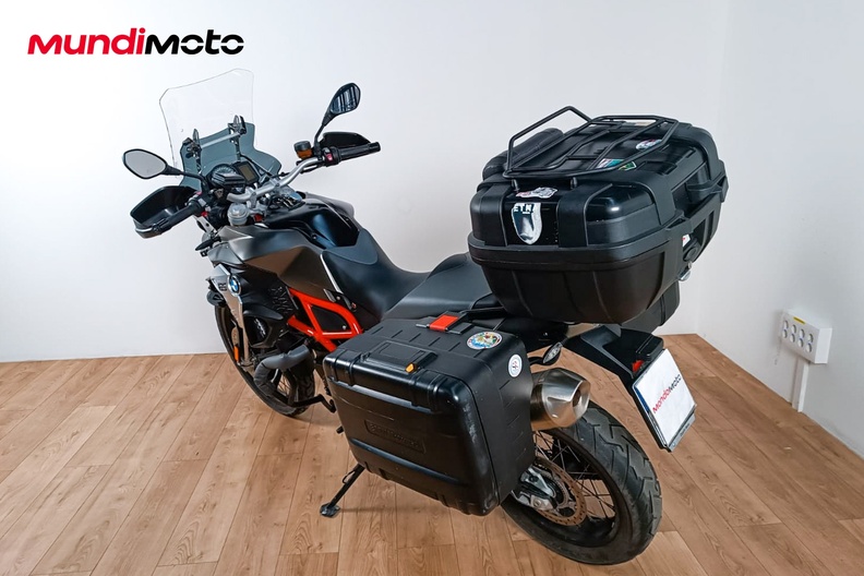 Motorbike image 7