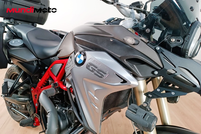 Motorbike image 4