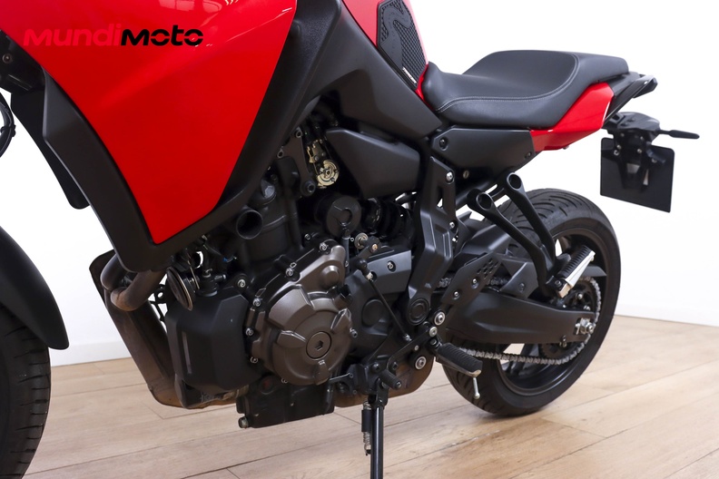 Motorbike image 8