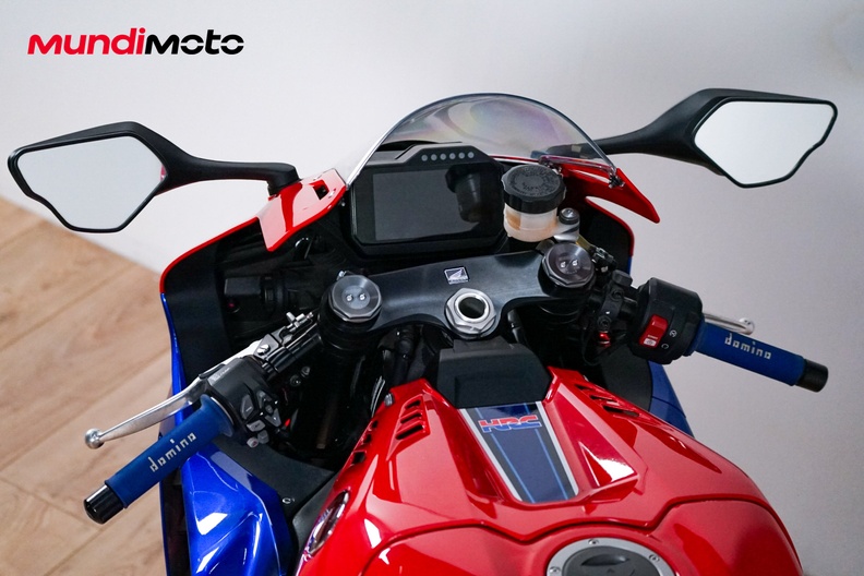 Motorbike image 10