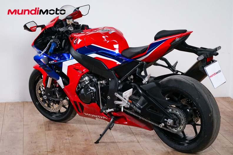 Motorbike image 7
