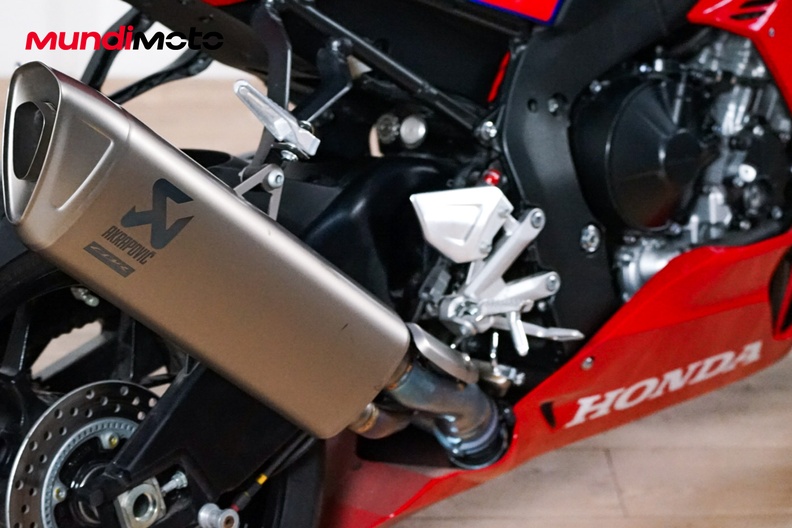 Motorbike image 3
