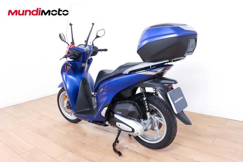 Motorbike image 6