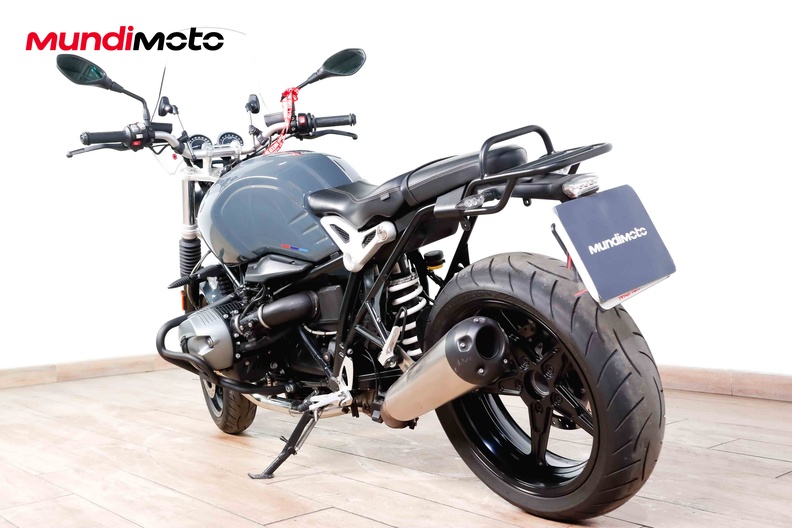 Motorbike image 6